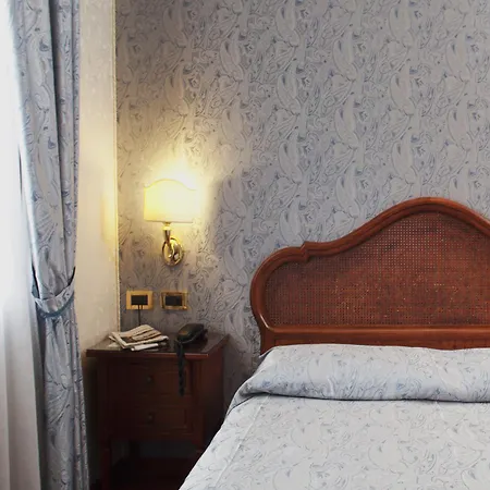 Ca' D'oro - Wenice Deep Culture Otel 3*
