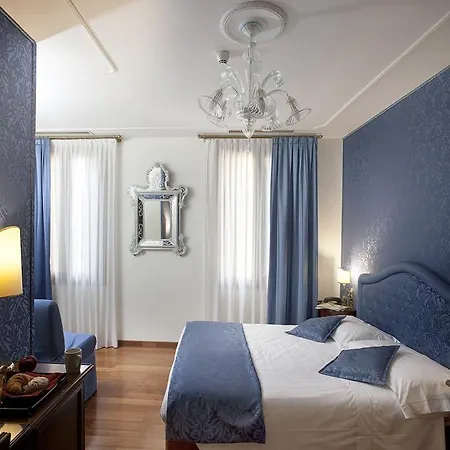 Ca' D'oro - Wenice Deep Culture 3* Venedik