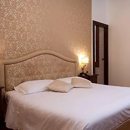 فندق Ca' D'oro - Wenice Deep Culture البندقية