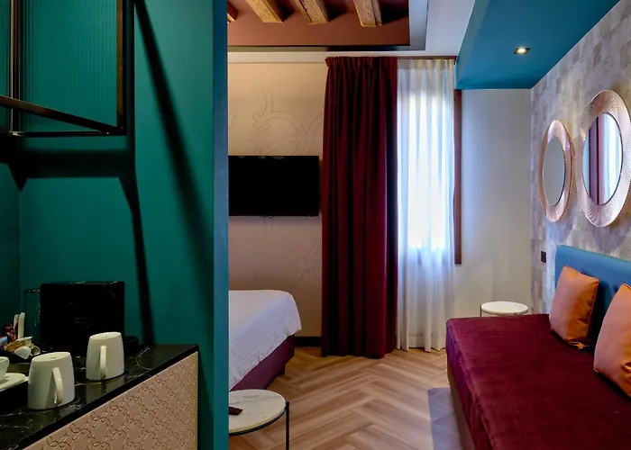 Ca' D'oro - Wenice Deep Culture