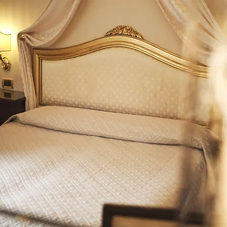 Ca' D'oro - Wenice Deep Culture 3* Venedig