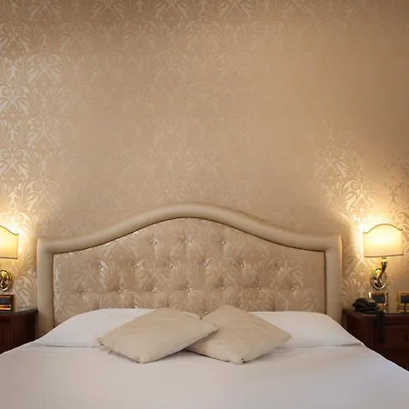 Hotel Ca' D'oro - Wenice Deep Culture