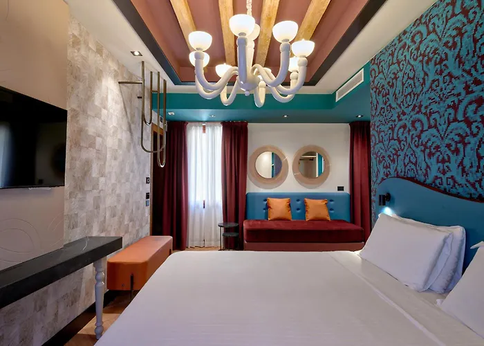 Ca' D'oro - Wenice Deep Culture